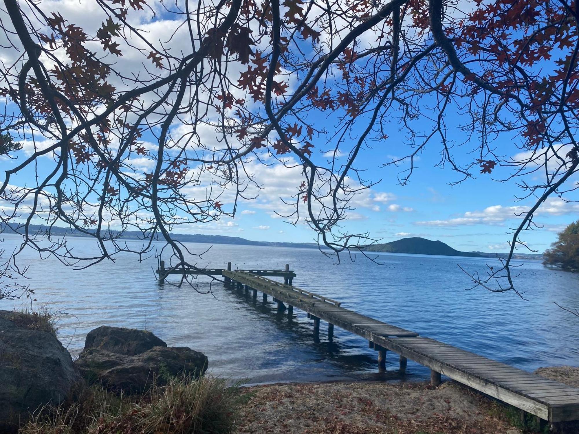 Zodiac Bay Lake Retreat Rotorua Eksteriør bilde