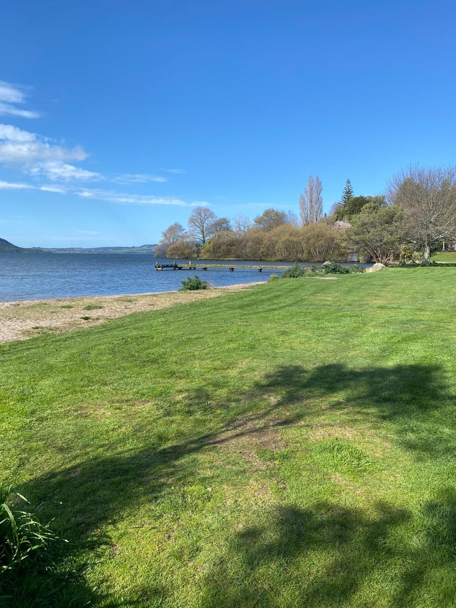 Zodiac Bay Lake Retreat Rotorua Eksteriør bilde